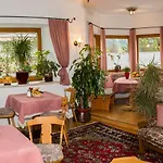 Kreuzhof Seefeld Nocleg ze śniadaniem Seefeld w Tirolu
