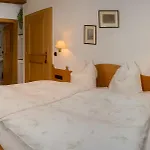 Nocleg ze śniadaniem Kreuzhof Seefeld 3*