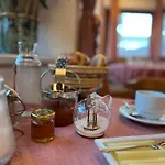 Nocleg ze śniadaniem Kreuzhof Seefeld 3*