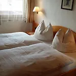 Kreuzhof Seefeld Nocleg ze śniadaniem 3*