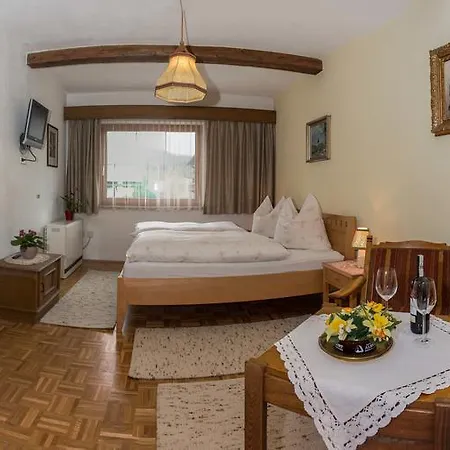 Kreuzhof Seefeld