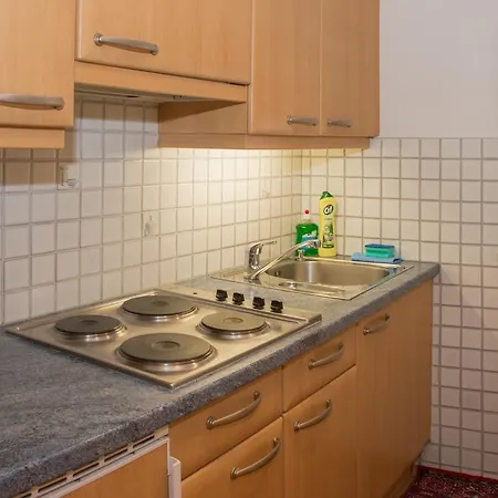 Kreuzhof Seefeld Bed & Breakfast
