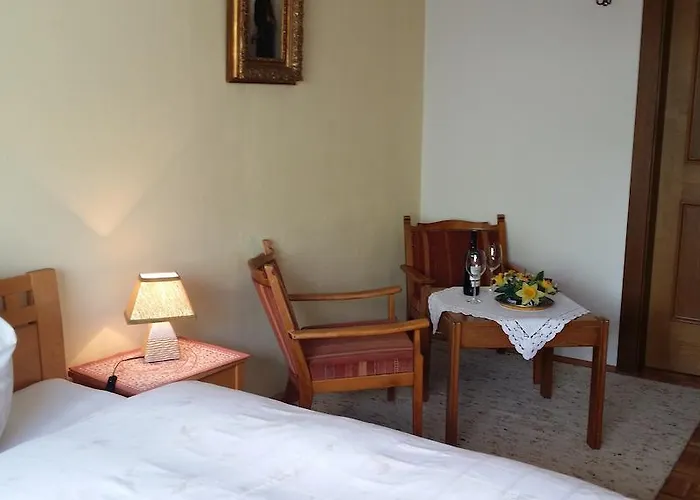 住宿加早餐酒店 Kreuzhof Seefeld