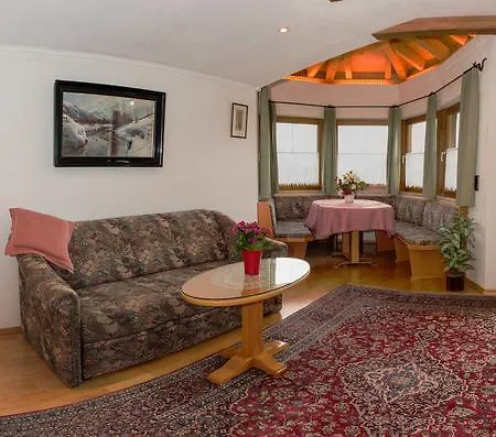 Kreuzhof Seefeld 3* זיפלד אין טירול